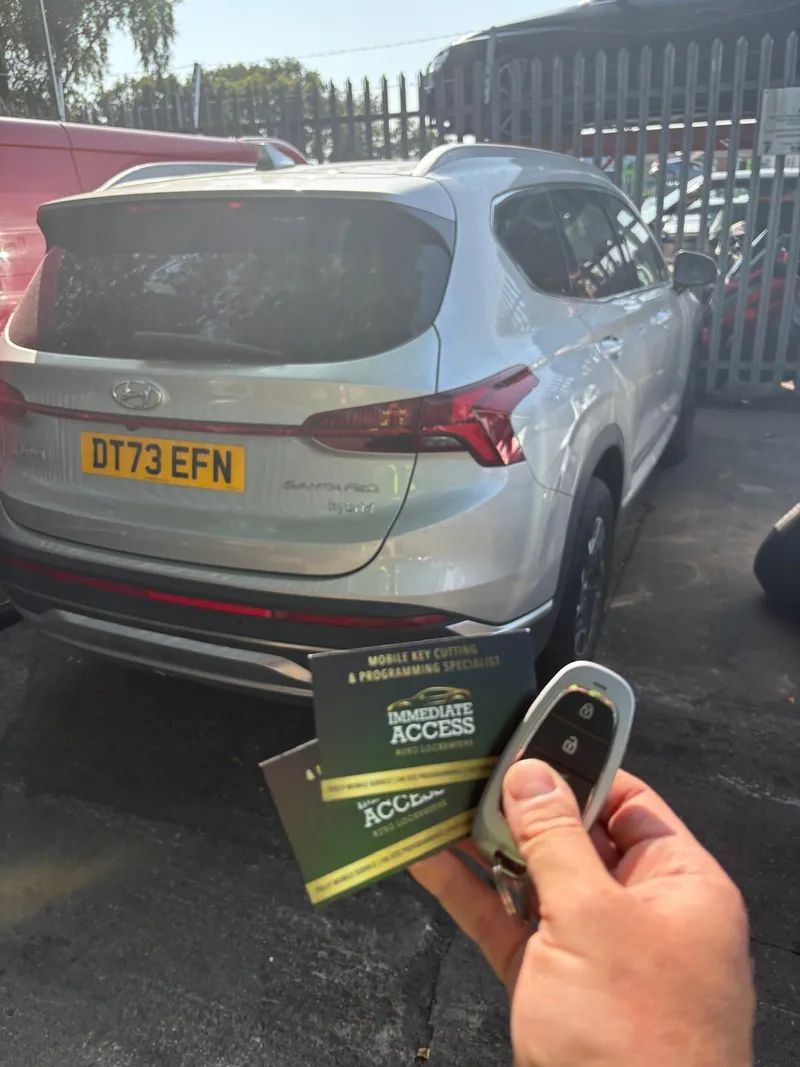 Hyundai Santa Fe all keys lost replacement key in Sholing